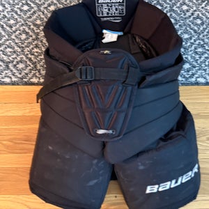 Intermediate Medium/Large 2018 Bauer Supreme S190 Hockey Goalie Pants (Used)