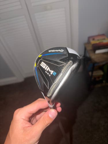 TaylorMade SIM2 MAX Right Handed Fairway Wood Regular Flex 3 Wood (Used)