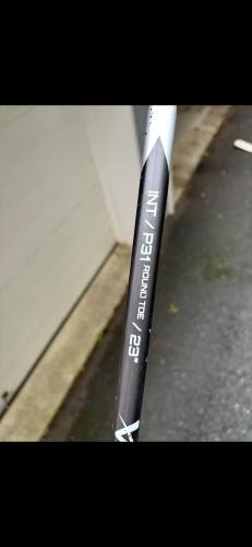 Intermediate Bauer Vapor X5 Pro Regular Goalie Stick 23" Paddle (Used)