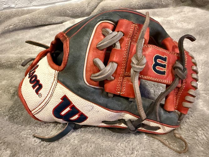 Wilson A2000 1786 RH Infield Baseball Glove 11.5" (Used)