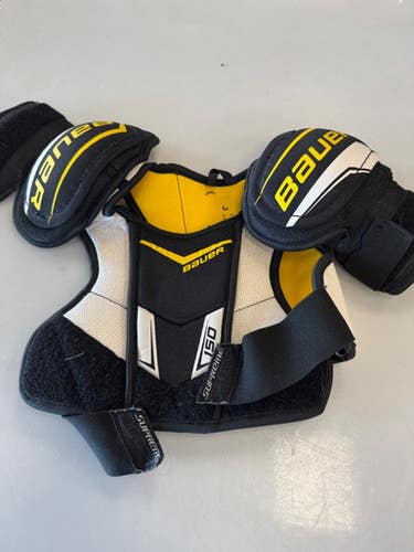 Used Bauer 150 Youth Shoulder Pads SM 11860-S000311164