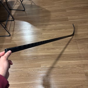 Senior VX Right Handed Hockey Stick P86 77 Flex (Used)