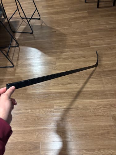 Senior VX Right Handed Hockey Stick P86 77 Flex (Used)