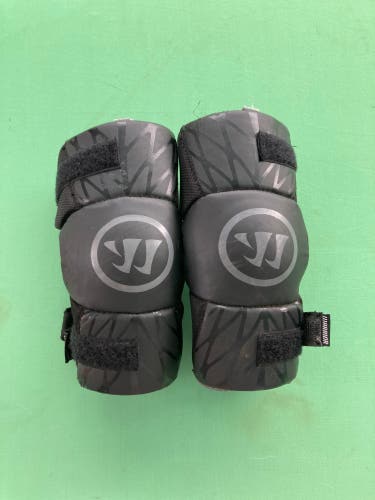 Large Youth Warrior Burn next Arm Pads (Used)