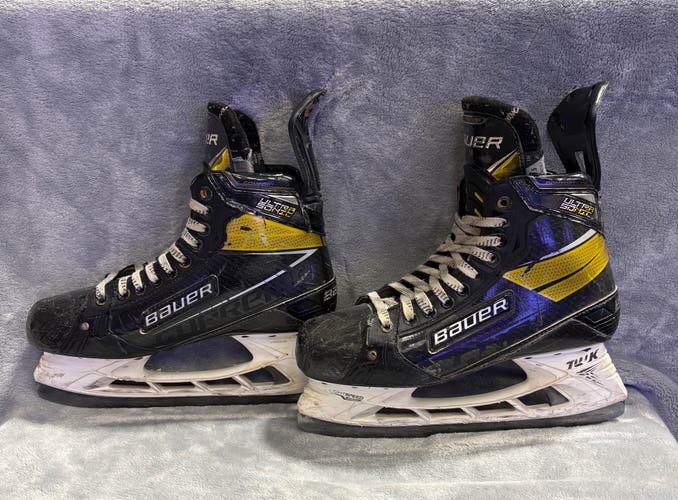 Senior Bauer Supreme Ultrasonic Hockey Skates 9.5 (Used)