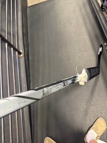Senior Bauer Vapor X5 Pro Goalie Stick Regular 25" Paddle (Used)