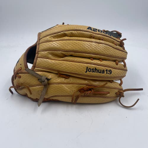 Wilson A2000 JH32 12.75 Lefty outfield Baseball Glove