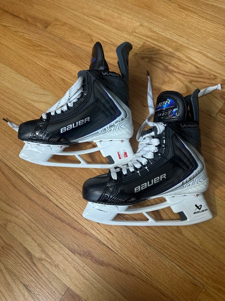 2025 Bauer Vapor Flylite Hockey Skates Regular Width 6 (Used)