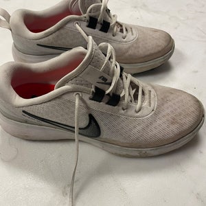 Men's Size M 6.5 (W 7.5) Nike Golf Shoes (Used)