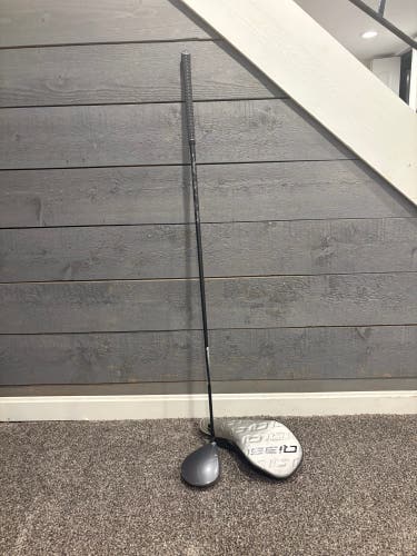 New Men's TaylorMade Qi35 RH Driver Stiff Flex 9°