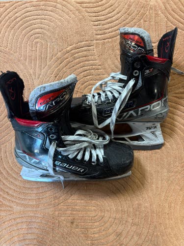 Senior Bauer Vapor 3X Hockey Skates 9.5 (Used)