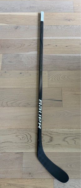 Intermediate LEFT Bauer Vapor Hyperlite 2 Hockey Stick P28 65 Flex (New) full CUSTOM BLACK