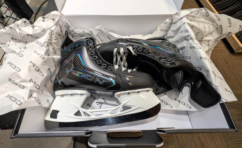 New/Used, CCM Vizion Hockey Skates, Size 8.0 Regular