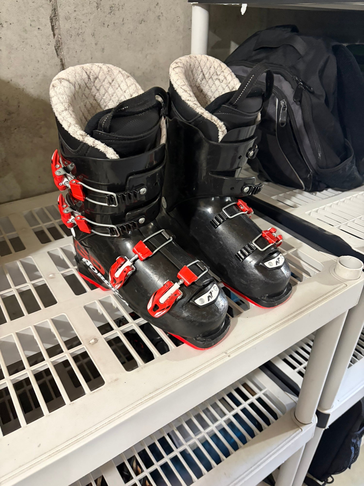 Mondo 27 & 27.5 Nordica GPX Ski Boots (Used) | SidelineSwap | Buy