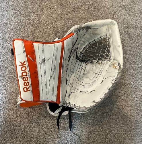 Reebok 18K Senior Goalie Glove Regular