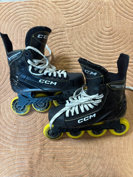 Senior CCM Super Tacks 9350R Inline Skates Regular Width Size 7 (Used)