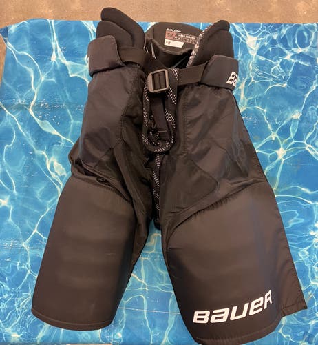 Senior Large Bauer X Hockey Pants (Used)