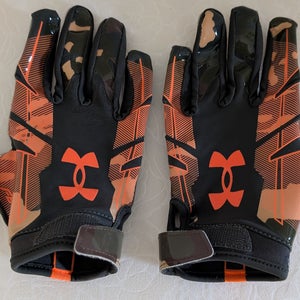 Green Fatigue Large Youth Under Armour UA Spotlight Gloves (Used)