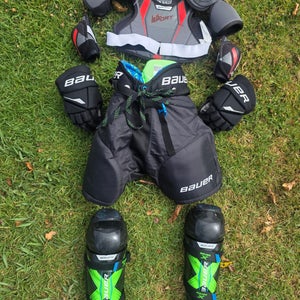 Youth Medium/Large Bauer Starter Kit