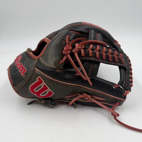 Wilson A2000 OM87 11.75 Omaha Exclusive Infield Baseball Glove