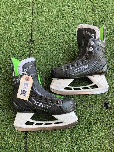 Junior Bauer XLS Hockey Skates Regular Width Size 1 (Used)