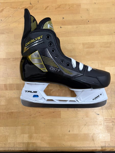 NEW True Catalyst 7 Hockey Skates 7.5