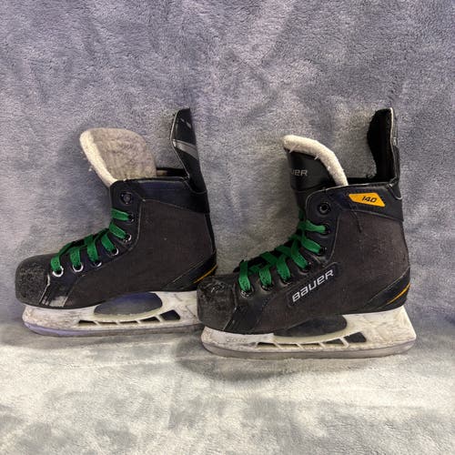 Youth Bauer Supreme 140 Hockey Skates Regular Width 13 (Used)