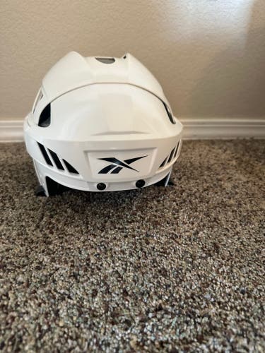 White Medium Reebok 6K Helmet (Used)
