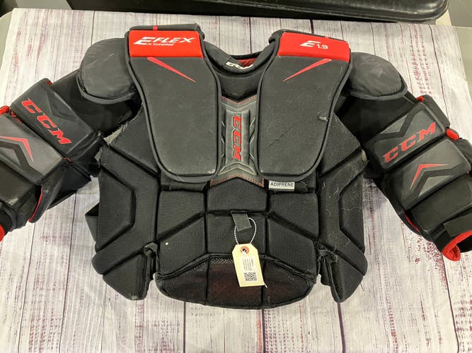 Intermediate Large/Extra Large CCM Extreme Flex Shield E1.9 Goalie Chest Protector (Used)