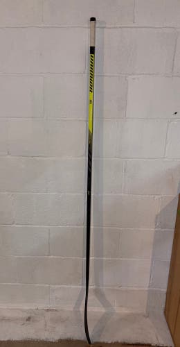 Senior Warrior Alpha LX2 Max Right Handed Hockey Stick W28 85 Flex (Used)
