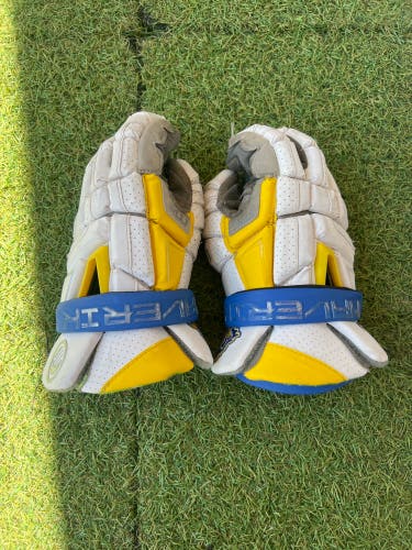 Delaware Maverik M6 Lacrosse Gloves (Used)