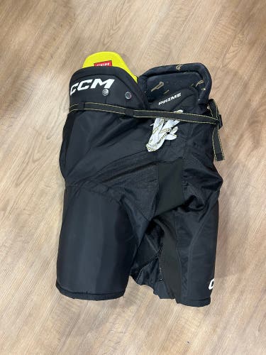 Black Senior Medium CCM Hockey Pants (Used)