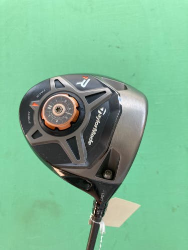 TaylorMade R1 Black Driver Right Handed Regular Flex 10.5 Loft (Used)