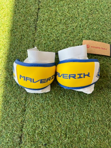 Delaware Medium Maverik Max Arm Pads (New)