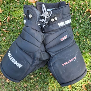 Black Junior Medium/Large Vaughn Velocity V10 Hockey Goalie Pants