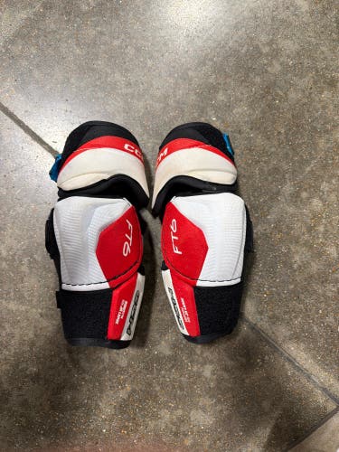 Junior Large CCM JetSpeed FT6 Elbow Pads (Used)