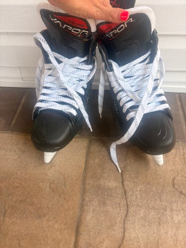 Black/White 2021 Bauer Vapor 3X Pro Hockey Skates Regular Width 10 (Used)