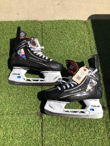 Senior True HZRDUS 9x Hockey Skates Regular Width 7.5 (Used)