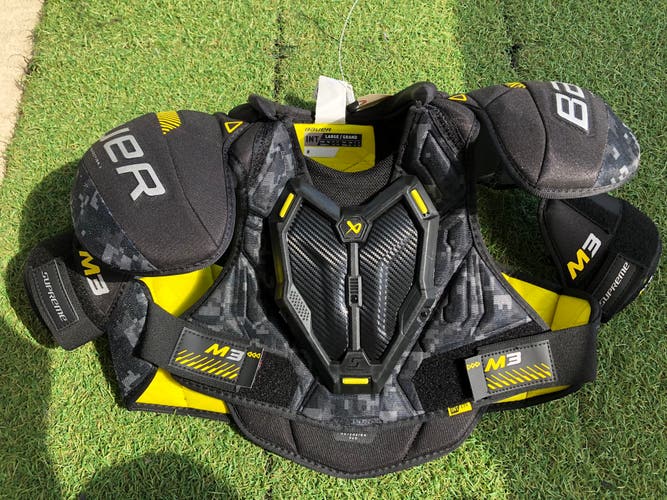 Intermediate Large Bauer Supreme M3 Shoulder Pads (Used)