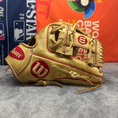 Wilson A2000 DP15 RHT Baseball Glove 11.5" (Used)