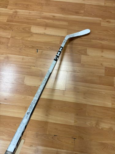 Junior CCM Ribcor Trigger 9 Pro Hockey Stick Right Handed P29 40 Flex