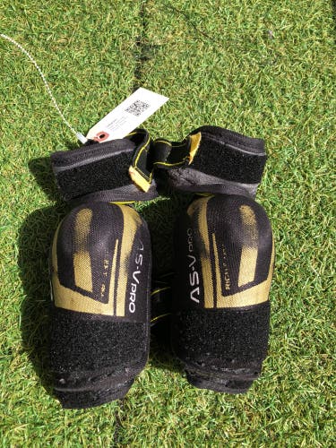 Youth Large CCM Tacks AS-V Pro Elbow Pads (Used)