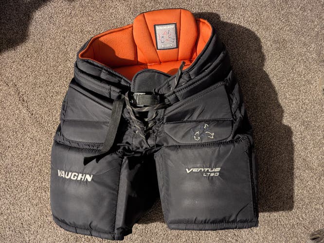 Intermediate Medium Vaughn Ventus LT60 Hockey Goalie Pants (Used)