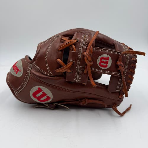 Wilson A2000 1787 11.75 Infield Baseball Glove