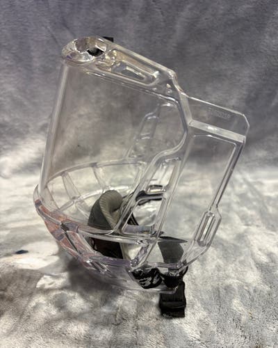 Medium Senior Bauer Cages, Visors & Shields Visor (Used)