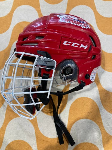 Red Medium CCM Tacks 910 Helmet (Used)