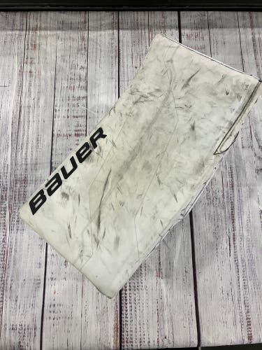 White Senior Bauer Supreme Shadow Blocker Regular (Used)