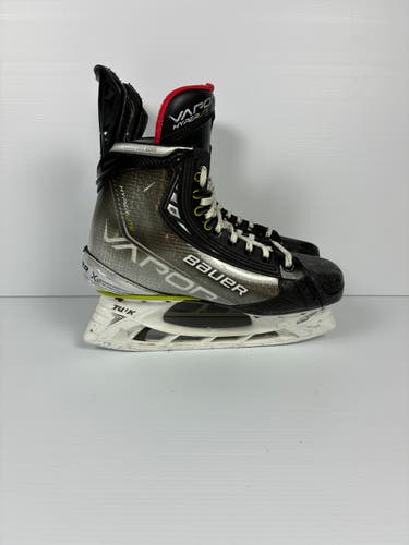 Used Size 5 Fit 1 Intermediate Bauer Vapor Hyperlite Hockey Skates