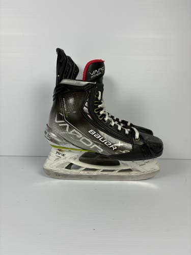 Used Size 5 Fit 1 Intermediate Bauer Vapor Hyperlite Hockey Skates