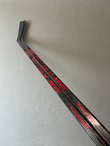 *2 Pack* of New 65 Flex P28 Intermediate Bauer Pulse Right Hand Pro Stock Hockey Sticks - Red